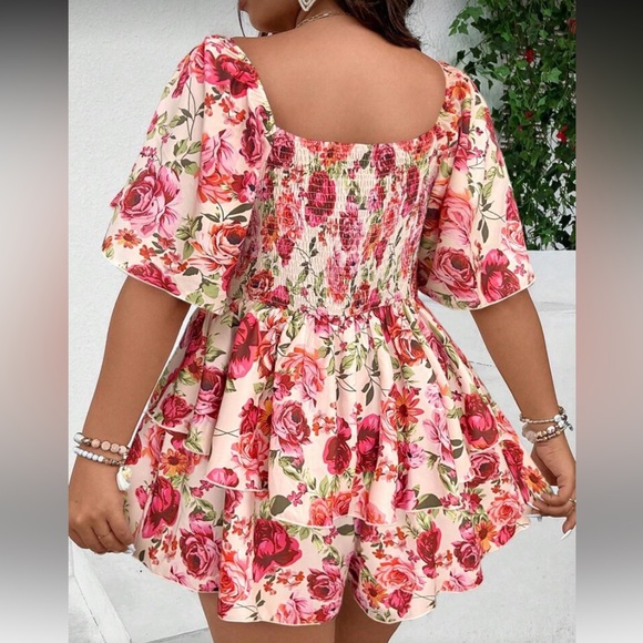 NWOT Floral Pink Romper Size 1X - Picture 2 of 6